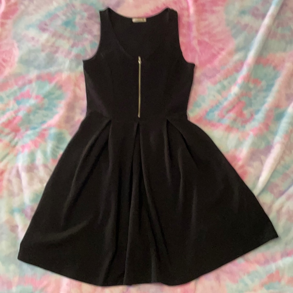 Black zip up babydoll mini dress - Picture 1 of 1